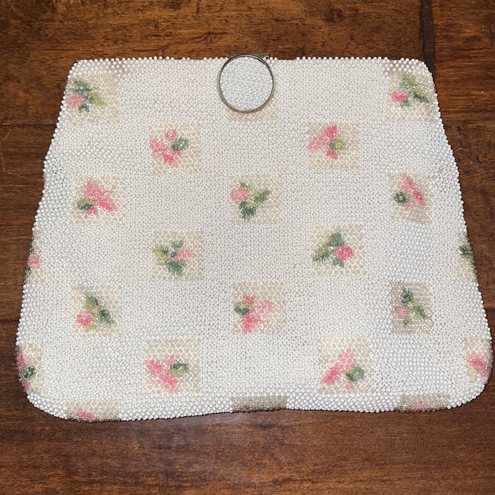 Vintage 1950s ivory floral beaded bag